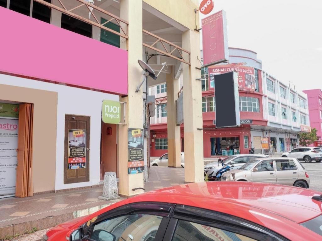 Oyo 90120 Mi Hotel Dungun Ngoại thất bức ảnh