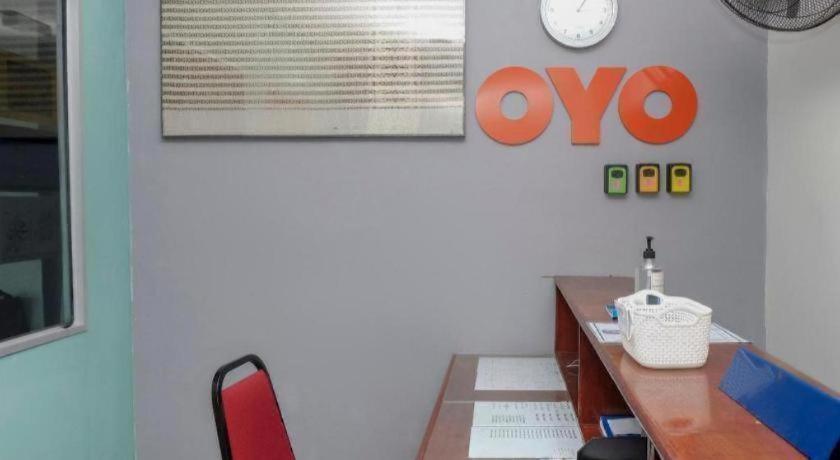 Oyo 90120 Mi Hotel Dungun Ngoại thất bức ảnh
